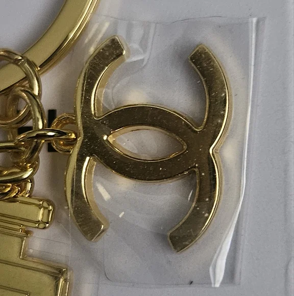 CHANEL Gold Charm Key Holder/ Bag Charm. New With Plastic. Very Rare - Picture 2 of 7
